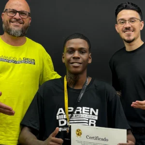 CURSO DE BARBEIROS - ALUNO 1